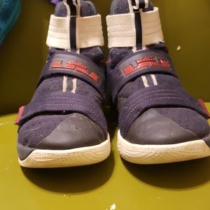 size 9.5 nike lebron soldier 10 USA editions.